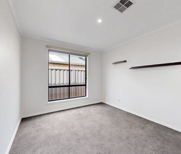 Beautiful and Functional Family Sized Home - Photo 4