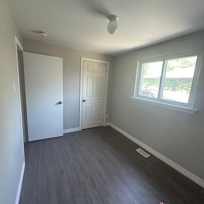 For Lease - 199 Avondale Boulevard Unit# Unit 2, Brampton, Ontario - Photo 1