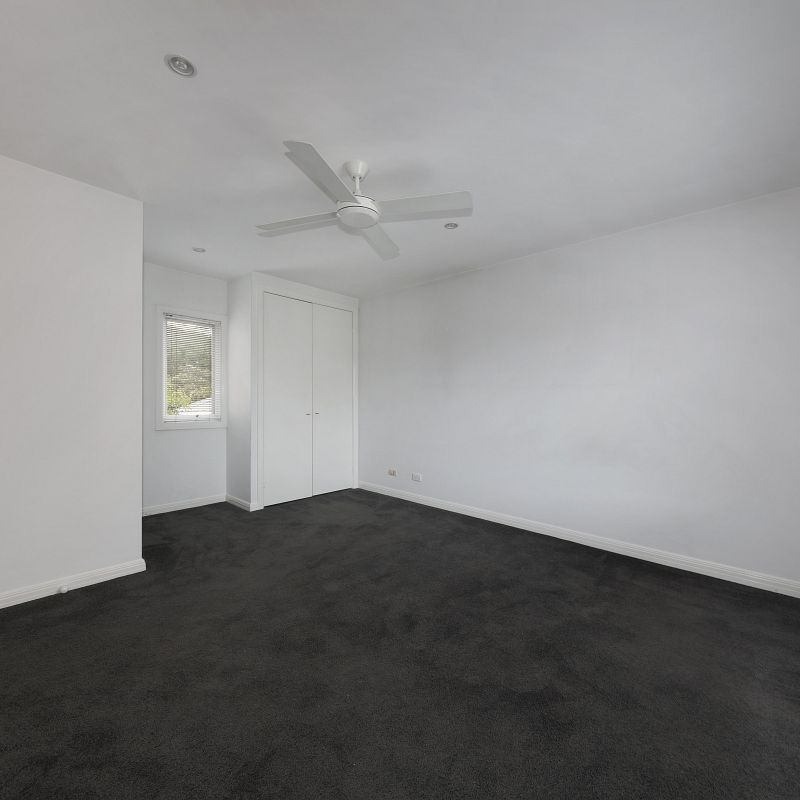 2/125 Walpole Street, Kew VIC 3101 - Townhouse For Rent | Domain - Photo 1