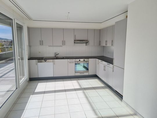 Superbe appartement de 4.5 pièces attique - Photo 1