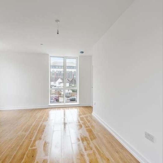 Royal Winchester House, Bracknell, RG12 - Photo 1