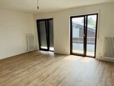 SINDELFINGEN: frisch renoviert- Alternativ zur Wohnung-Reihenmittelhaus in sonniger und ruhiger Lage - Photo 3