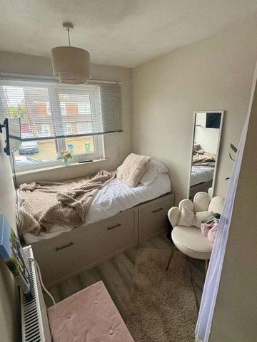 Stour Road, Crayford, Kent, DA1 - Photo 2