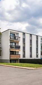 GRAND ET LUMINEUX 3.5 DISPONIBLE 1ER NOVEMBRE!! - Photo 4