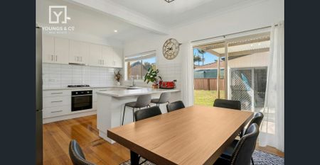 CENTRAL THREE BEDROOM - Photo 5