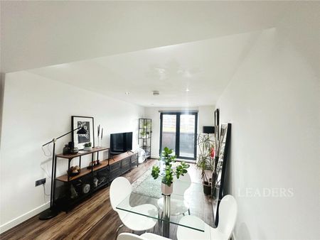 2 bedroom apartment to rent Gooch Street North, Birmingham, B5 - Photo 3