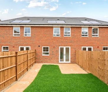 3 bedroom terraced house to rent - Photo 3