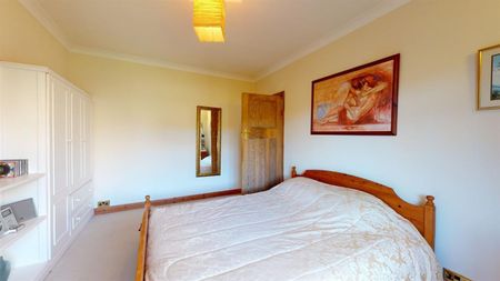 3 bedroom House To Let - Photo 5