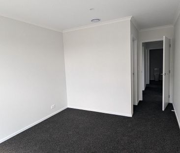 NEW STAND ALONE 2 BEDROOM 2 BATHROOM!! - Photo 3