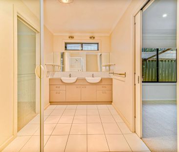 Comfort, Convenience & Lifestyle in Prime North Bendigo Location - Photo 6