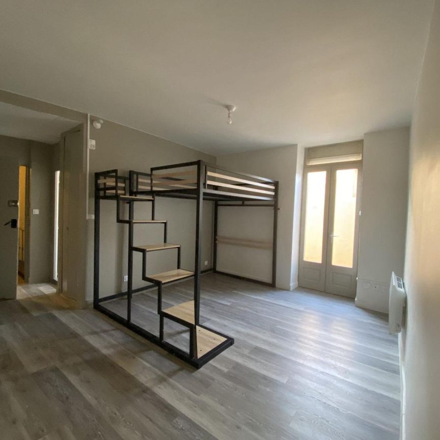 Location Appartement 1 pièce 25m² BOURG LES VALENCE 26500 - Photo 1