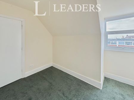 3 bedroom maisonette to rent Victoria Street, Felixstowe, IP11 - Photo 4