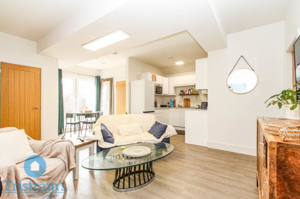 3 bed Apartment for Rent - Photo 1