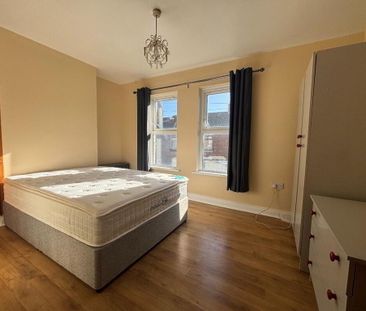 25 Benburb Street, Belfast, BT12 6JG - Photo 3