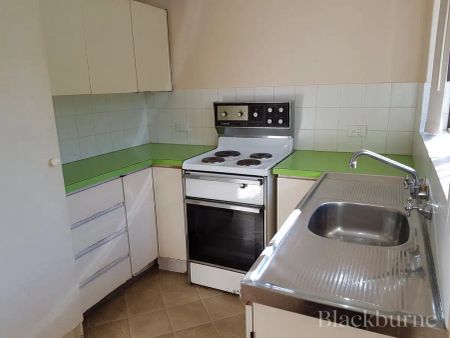 “Affordable Living in Desirable Booragoon!” - Photo 4