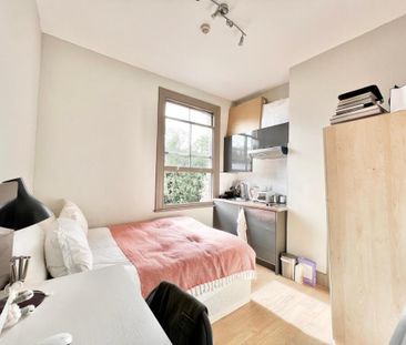 Studio to rent - Photo 2