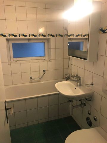 In the middle of the city, in the middle of life - Photo 3