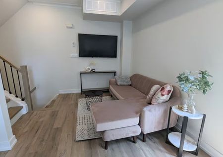 For Lease - 60 Carr Street Unit# TH3, Toronto, Ontario - Photo 4