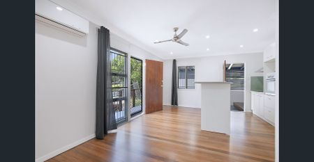 Beautifully Renovated, Modern 2-Bedroom Flat in the Heart of Mt Gravatt - $600 per week - Photo 3