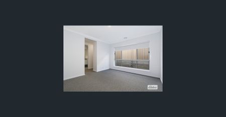 Spacious Family Home with Stylish Comfort - Photo 3