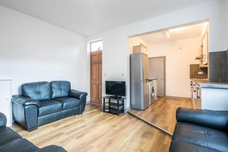 4 bedroom house share to rent - Photo 2