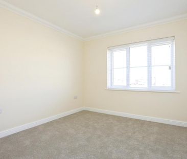 3 bedroom detached house to rent - Photo 4