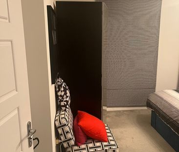 2 Bed Flat, Hengrove Way, BS4 - Photo 6