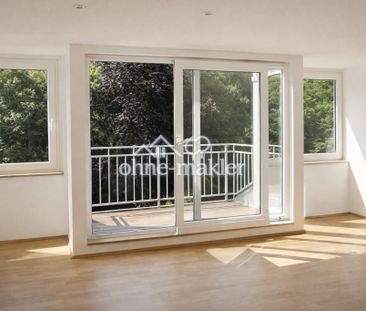 Sanierte sonnige 2-Zimmer DG Wohnung direkt am Benrather Schlosspar... - Photo 2