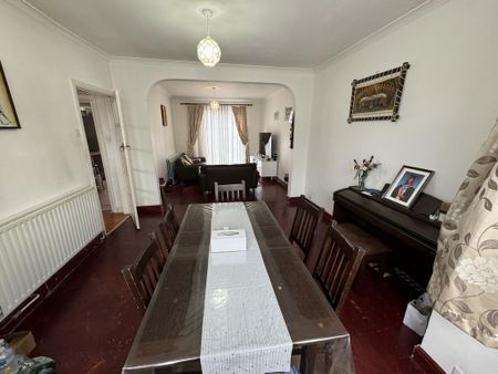 3 bedroom semi-detached house to rent - Photo 3