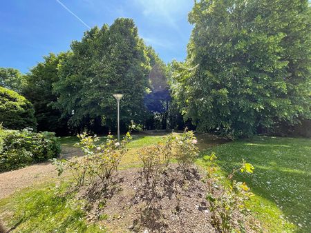 Location Appartement 4 pièces 92m² - Photo 5