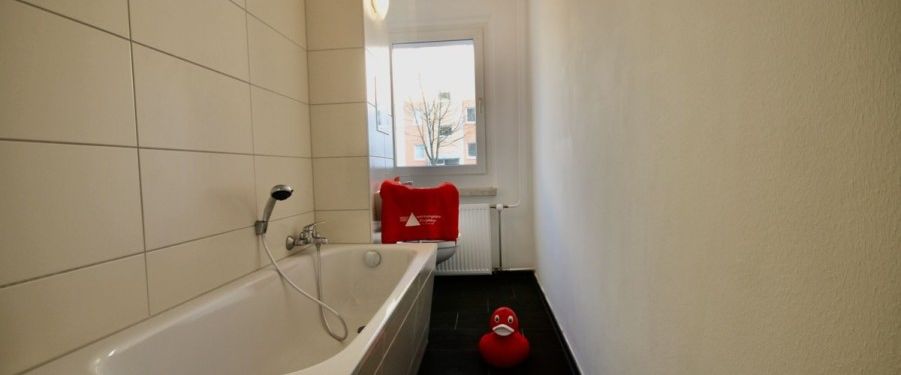 Schon entdeckt? - Moderne 4-Raum-Wohnung mit Balkon in Klingenberg - Foto 1