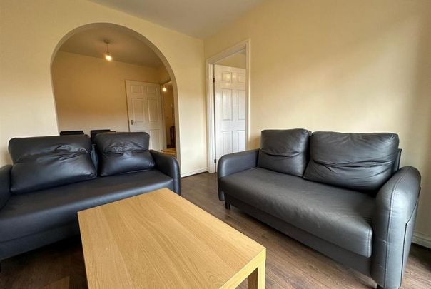 4 bedroom house to rent - Photo 1