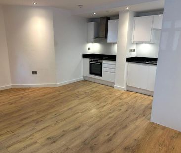1 bedroom apartment to rent - Photo 2