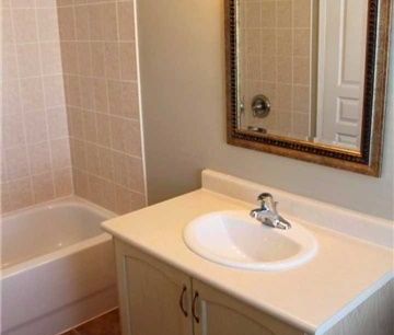 For Lease - 2321 Saddlecreek Crescent, Oakville, Ontario - Photo 4