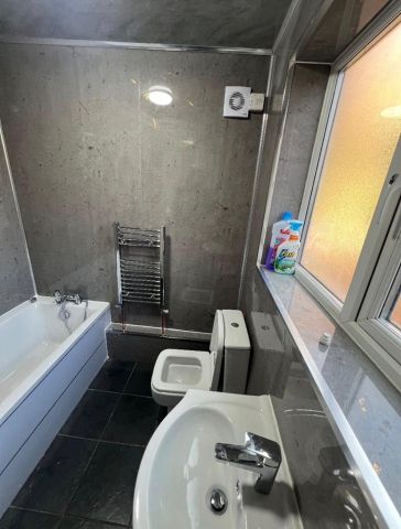 3 Bed Detached House, Osborne St, NG7 - Photo 3