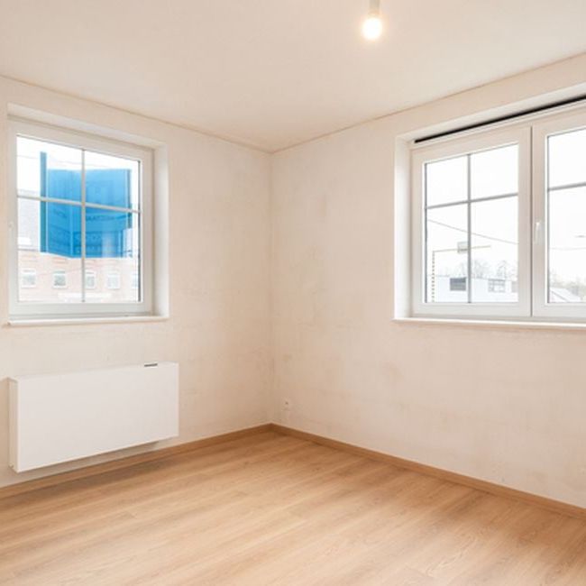 Woning te huur in Roeselare voor € 1.050 met 3 slaapkamers - Photo 1