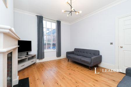 4 bedroom house to rent Percy Street, Liverpool, Merseyside, L8 - Photo 2