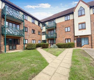 Upton Court Road, Langley, SL3 - Photo 1
