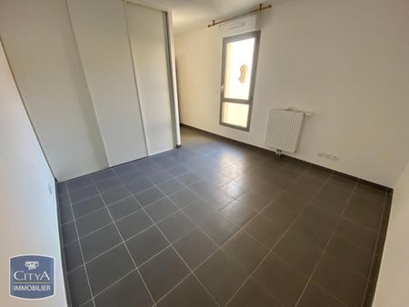 Location Appartement 5 pièces 142m² TOULON 83000 - Photo 3