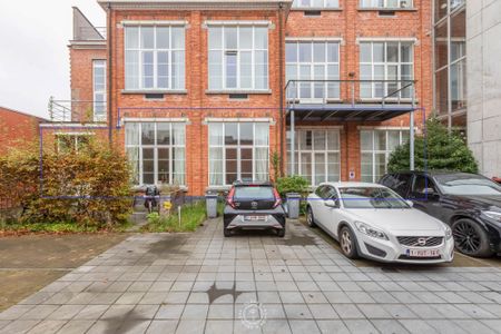 Centraal maar toch rustig gelegen loft appartement - Photo 2