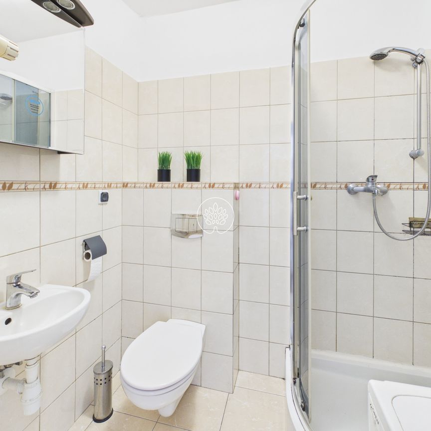 Na wynajem dwupokojowe mieszkanie na Błoniu - Photo 1