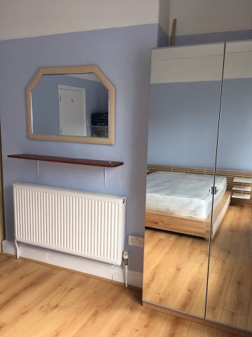 3 Bed Terraced House, Gwenfron Road, L6 - Photo 4