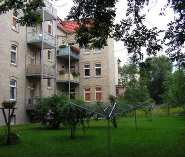 Traumhafte 2-Zimmer-Altbauwohnung in Halle - Photo 1