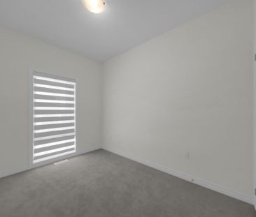 For Lease - 16 Griffith Street, Aurora, Ontario - Photo 5