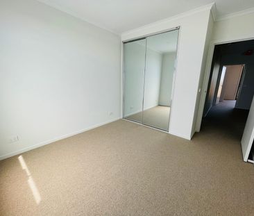 Impressive 4 bedroom townhouse in Woodlea Estate - Photo 3