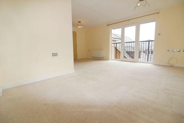 4 bedroom apartment to rent - Photo 1