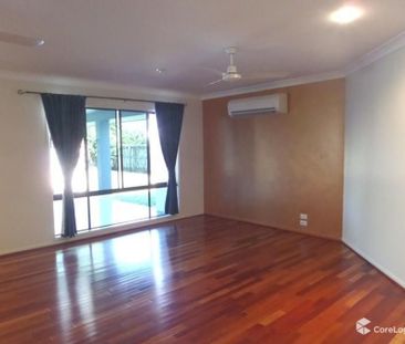 FOUR BEDROOM FAMILY HOME - Photo 2