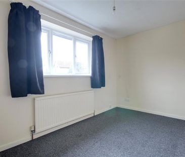 2 bedroom semi-detached house to rent - Photo 4