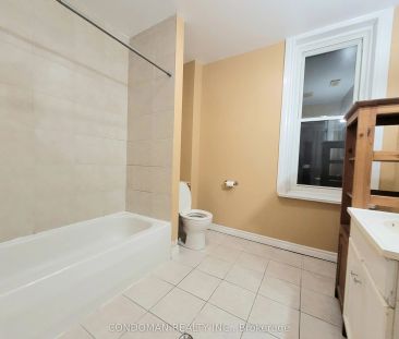 139 1/2 John Street S #5 - Photo 6