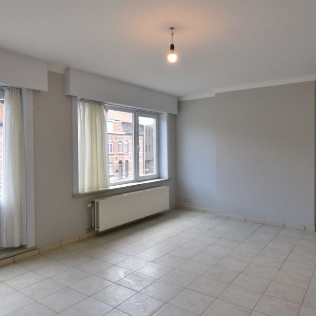 Appartement te huur in Sint-Pieters voor € 1.100 met 3 slaapkamers - Foto 1